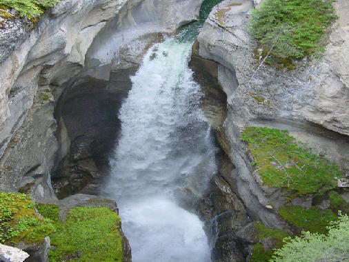 Maligne Canyon2