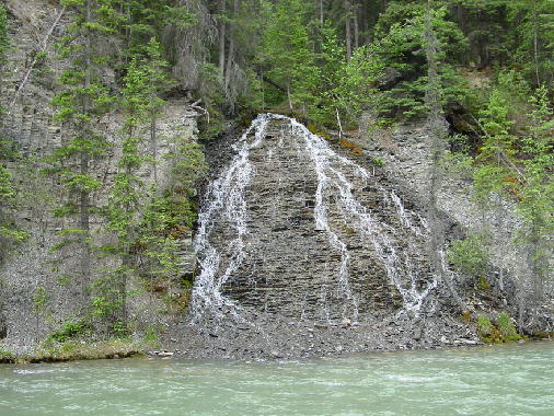 Maligne Canyon3