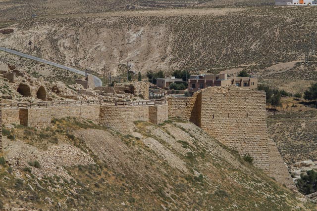 Onderweg naar Petra nog een burcht gezien